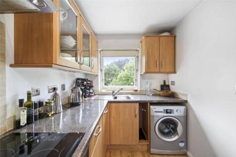Ollgar Close, Shepherds  Bush, London, W12 photo 4