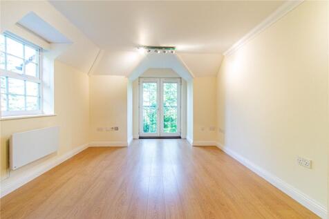 Old College Road, Newbury, Berkshire, RG14 photo 4