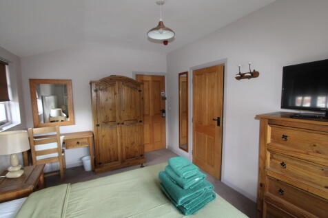 Holly Lane, Marston Green photo 5