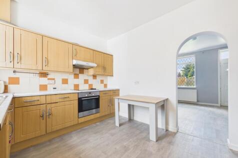 2- Rob Hammond EweMove Pontefract