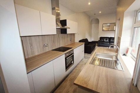 6 Bedroom Terraced in LE11 5DN