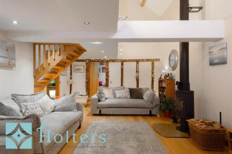 3 Luston Court Barns, Luston-03.jpg