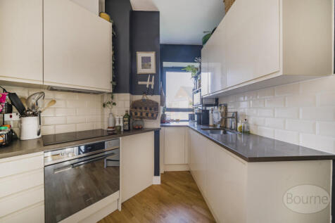 c30e6eff-034f-44b...