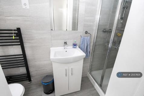 En-Suite Private Bathroom