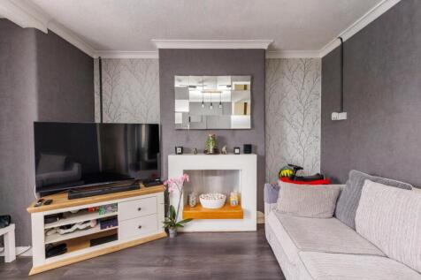 131 Beechen Drive-16.jpg