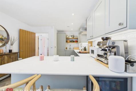 CAM05016G0-PR0058-ST