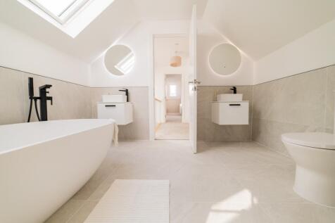 Award-winning Media team on EVERY Listing_46