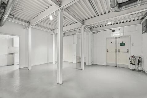 OFFICE 10.jpg