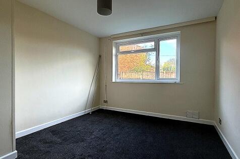 Elm Close, Binley Woods, Coventry photo 4
