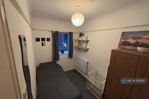 Bedroom 1 Sgl £395