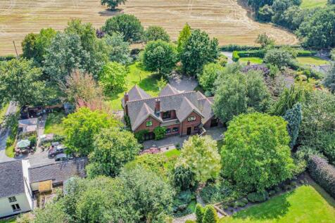 dji_fly_20250813_135230_670_1755089706240_photo_op