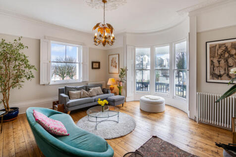 Front sitting room