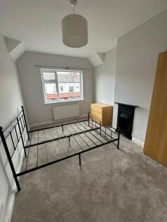 Grosvenor Street, Stretford, M32 photo 4
