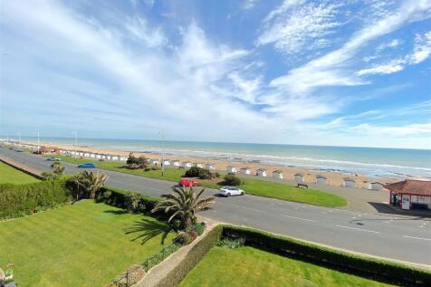 5 Strathmore Ct - View1.jpg
