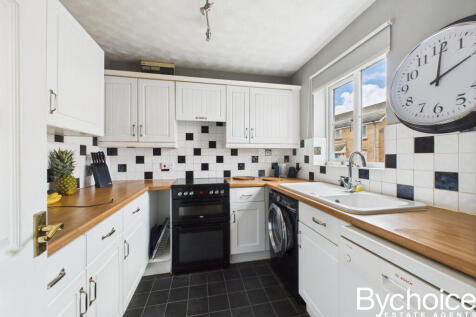 Monarch Close, Haverhill, Suffolk photo 4