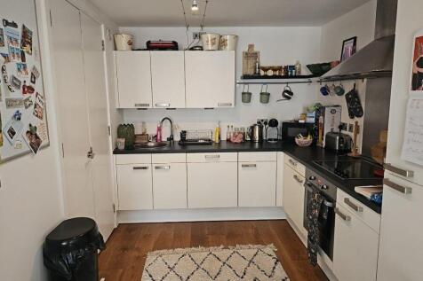 Kitchen Area.jpg