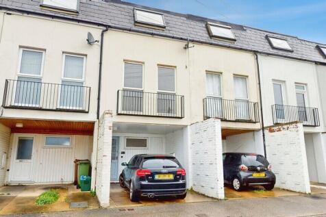 3 Bedroom House in GL53 7NN