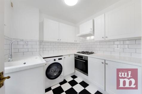 28 Stork Road London E7 9HR - 013.jpg
