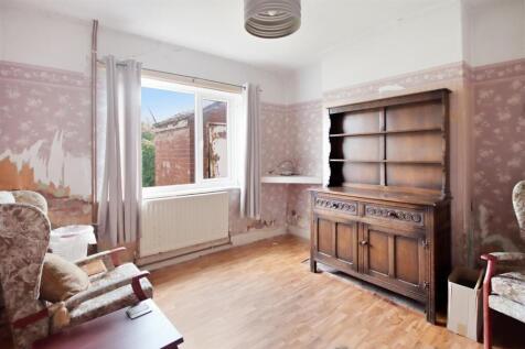 Sitting/Dining Room