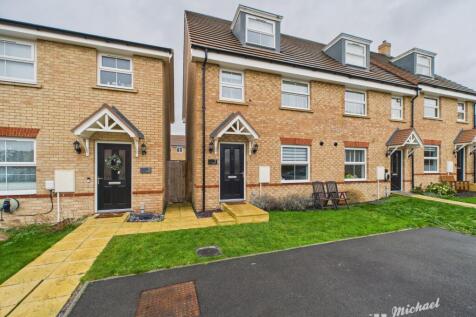 CAM02773G0-PR0385-STILL030