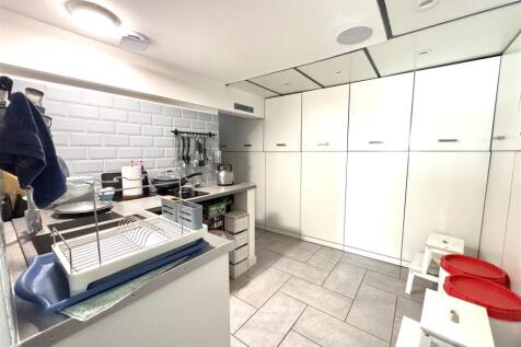 Second Kitchen