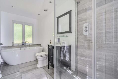 1358443-7-68dbebc...