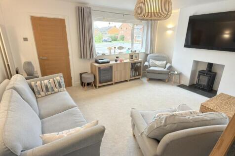 Lounge Pic 1