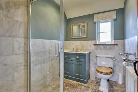 55 Glapthron Rd Uppe