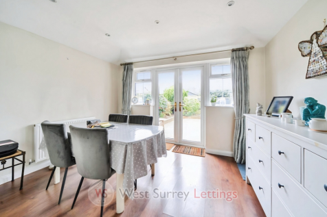 Regency Drive, West Byfleet photo 3