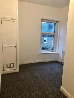 bedroom 2.jpgZoom Info DeleteLink to a Room... hal