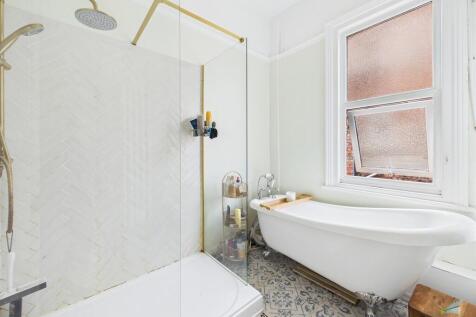 CAM03111G0-PR0330...