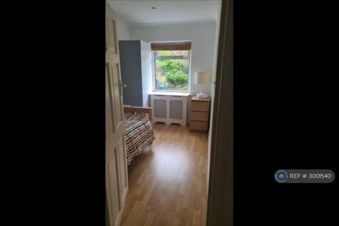 Cavendish Avenue, London, W13 photo 3