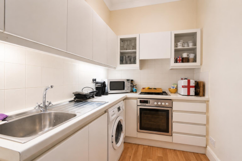 2-bed-flat-the-park4.png