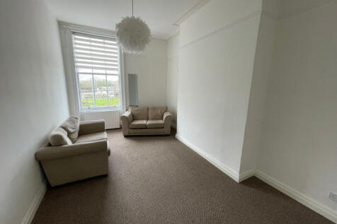 Flat 4, 3 Stanley Terrace