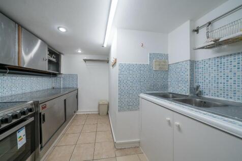 Chesham Road, Berkhamsted, Hertfordshire, HP4 photo 3