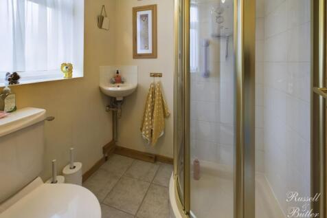 CAM02127G0-PR0266-STILL010