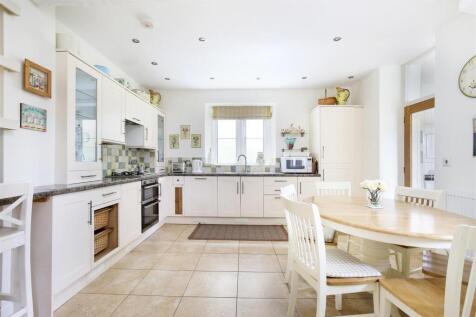 Park Farm Cottage kitchen diner.jpg