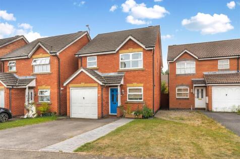 32 Waterloo Drive, Banbury-1.jpg