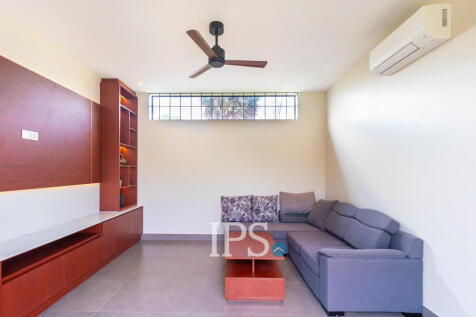 1 Bedroom House For Sale - Sangkat Siem Reap, Siem Reap