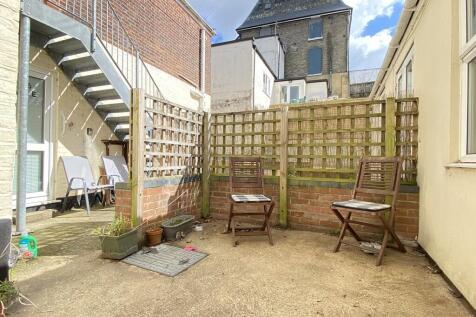 Private Courtyard