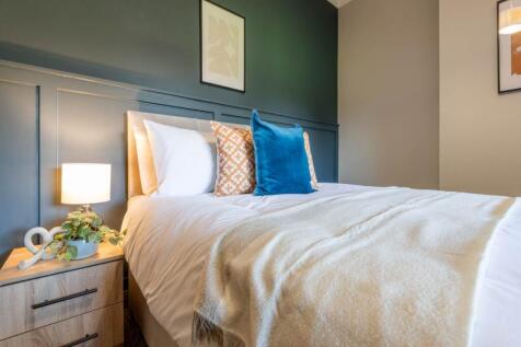 Westover Road (Room 2), Bramley, Leeds photo 5