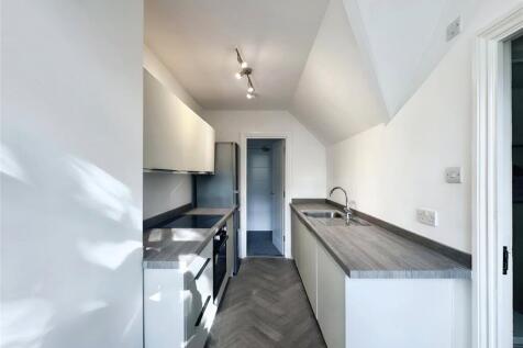 Frant Road, Tunbridge Wells, Kent, TN2 photo 2