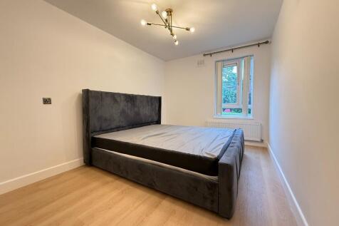 Pyramid Court, Manchester, Greater Manchester, M7 photo 4