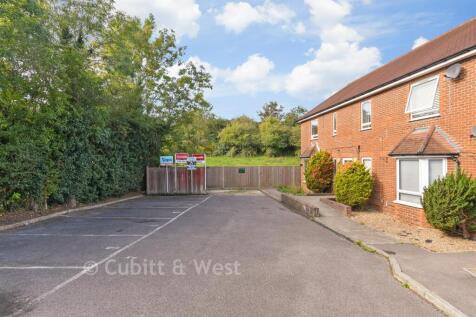 Driveway/Parking