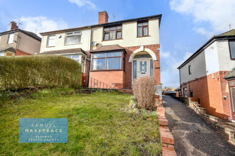 Lovely Three Bedroom Semi Detached Property with 