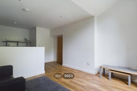 Kitchen &amp; Living area