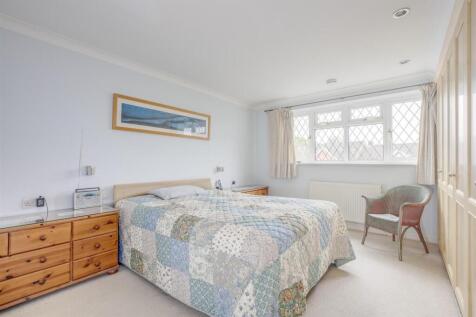 43 Wheeler Avenue, HP10 8EB-1.jpg