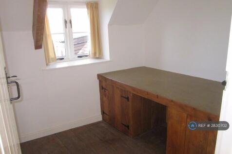 Second Bedroom And Cabin Bed/Desk