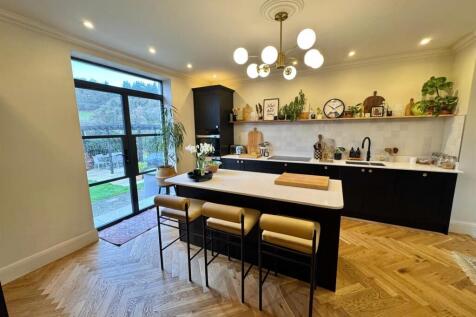 PHOTO-2025-12-15-08-01-09 (16).jpg