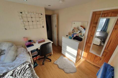 First floor front be